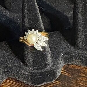 Beautiful Pearl and Clear Marqee Cut Gemstones Ring size 7